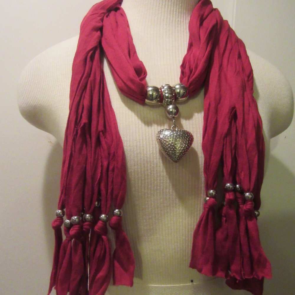 Lot of 8 Jeweled Scarf necklaces - Picture 3 of 8
